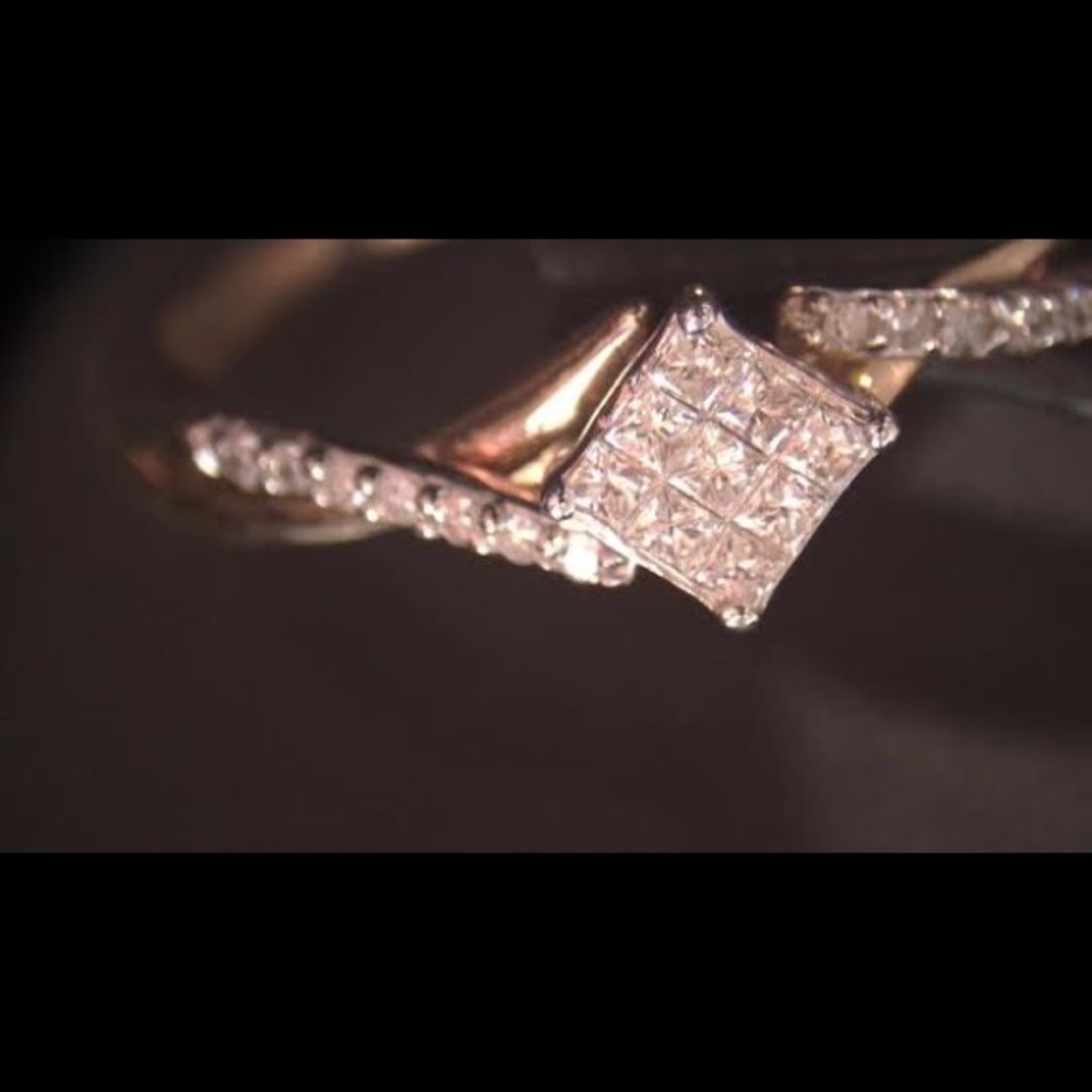 🚫SOLD Diamond Ring 1/6 ct Princess Cut 10K Yellow Gold - Picture 6 of 8